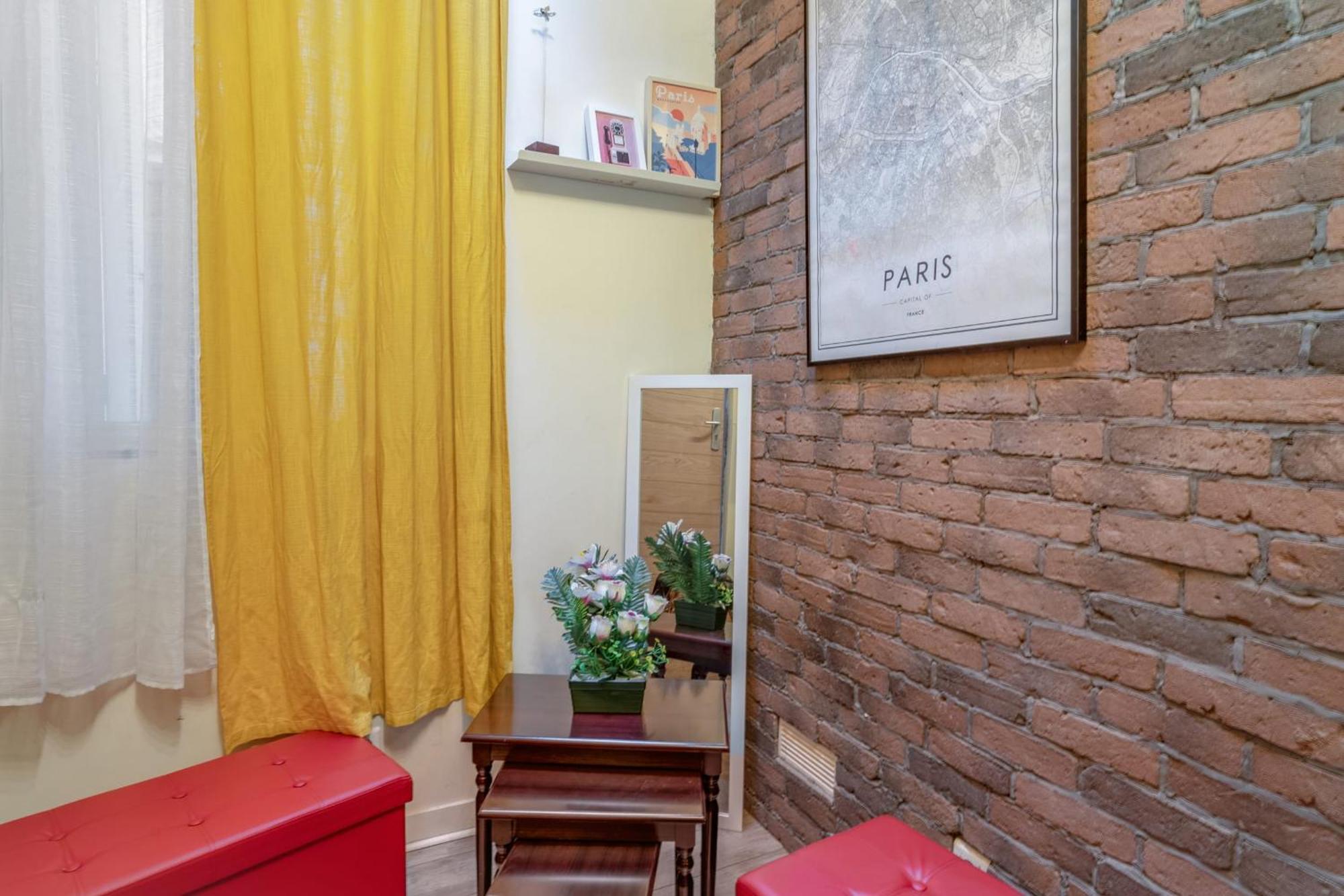 Charming Industrial-Style Studio Just Nearby Montmartre In Paris - Welkeys Appartement Buitenkant foto